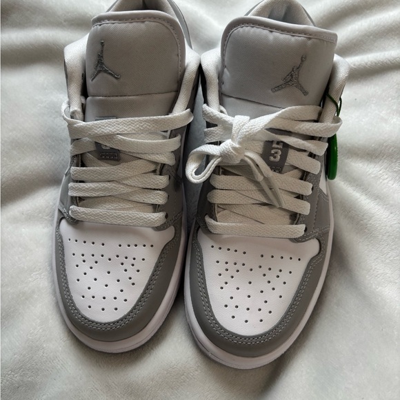 Jordan Women\'s Sneakers in White and Gray